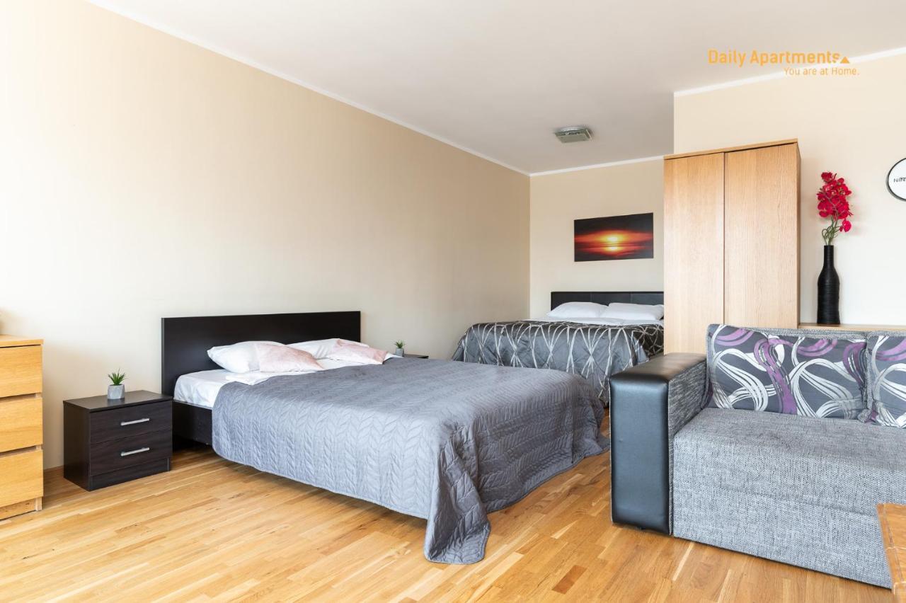 Luxury Suites - Viru Keskus By Rikas Hotels تالين المظهر الخارجي الصورة